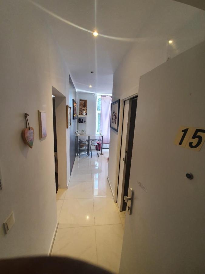 Deluxe Apartment 5P Mm A Wenen Buitenkant foto